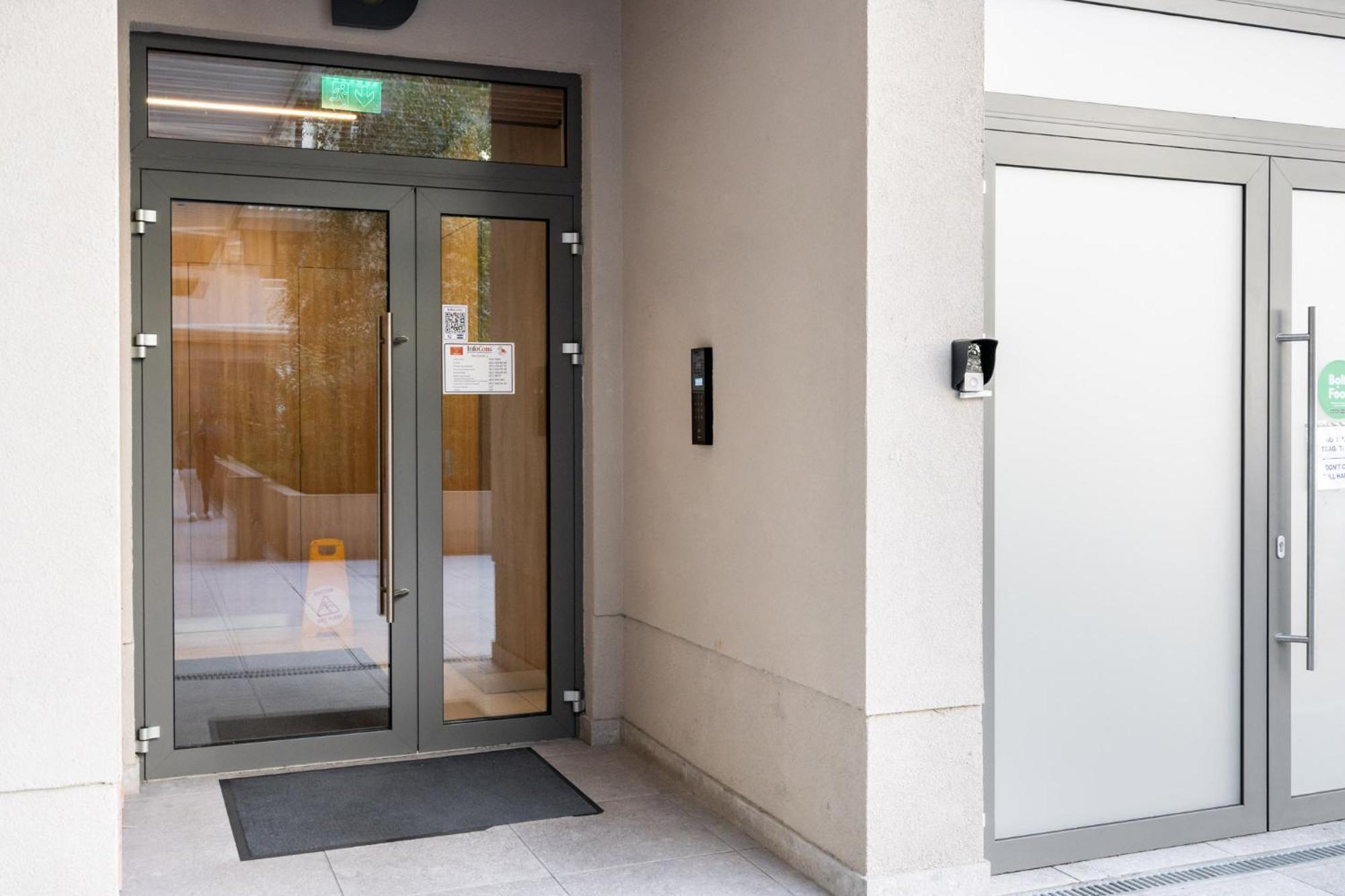 Zen Studios - Central Escape With Parking Bucharest Luaran gambar